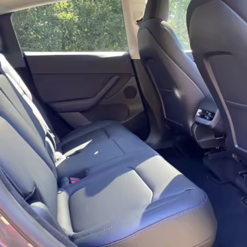 2022 Tesla Model Y Long Range AWD — photo 43