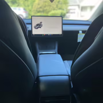 2022 Tesla Model Y Long Range AWD — photo 46