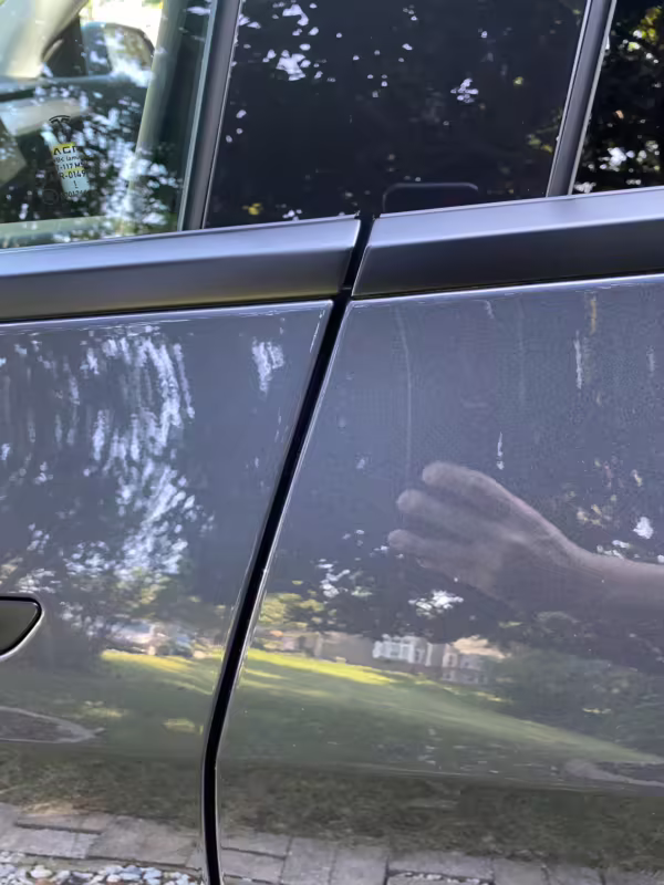 2022 Tesla Model Y Long Range AWD — photo 2