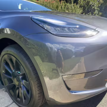 2022 Tesla Model Y Long Range AWD — photo 12