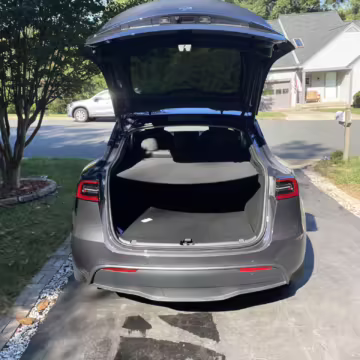 2022 Tesla Model Y Long Range AWD — photo 37