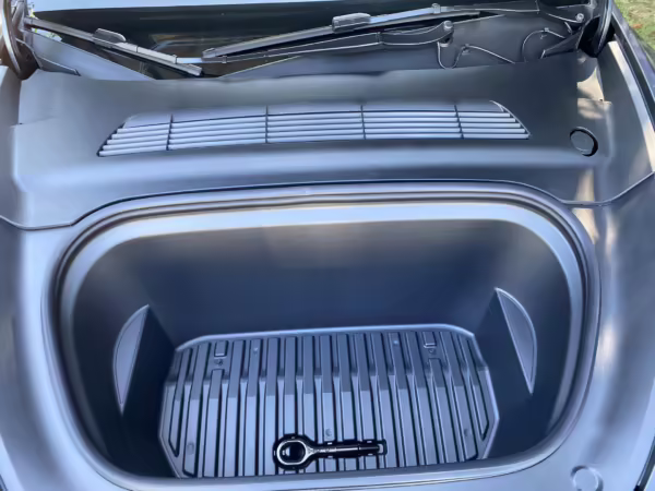 2022 Tesla Model Y Long Range AWD — photo 39