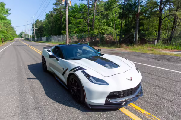 2015 Chevrolet Corvette Stingray Z51 Coupe — photo 19