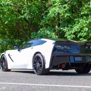 2015 Chevrolet Corvette Stingray Z51 Coupe — photo 32