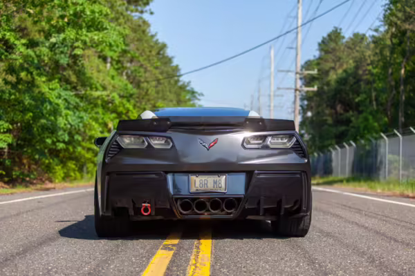 2015 Chevrolet Corvette Stingray Z51 Coupe — photo 11