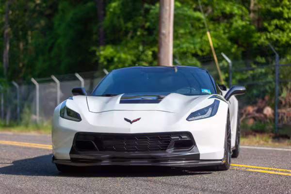 2015 Chevrolet Corvette Stingray Z51 Coupe — photo 37
