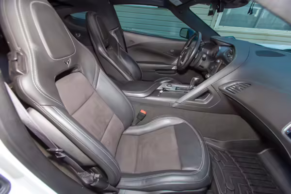 2015 Chevrolet Corvette Stingray Z51 Coupe — photo 70