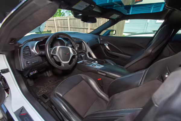 2015 Chevrolet Corvette Stingray Z51 Coupe — photo 39