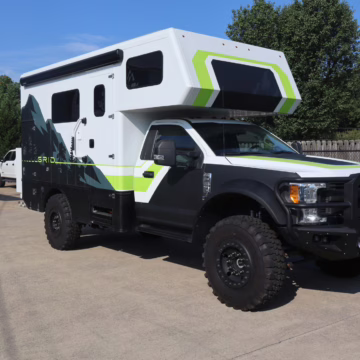 2017 Ford F-550 Super Duty XLT 4×4 Grid Camper — photo 8