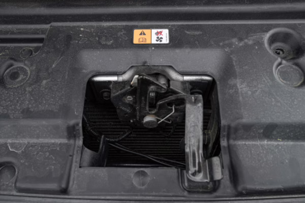 2017 Ford F-550 Super Duty XLT 4×4 Grid Camper — photo 96