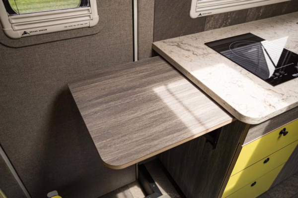 2017 Ford F-550 Super Duty XLT 4×4 Grid Camper — photo 85