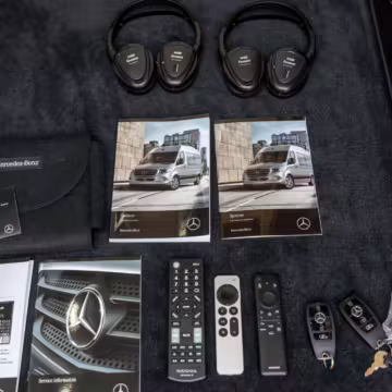 2023 Mercedes-Benz Sprinter 3500XD Ultimate Toys Coach — photo 10