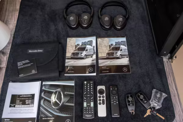 2023 Mercedes-Benz Sprinter 3500XD Ultimate Toys Coach — photo 10
