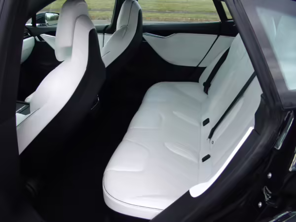 2016 Tesla Model S 90D — photo 28
