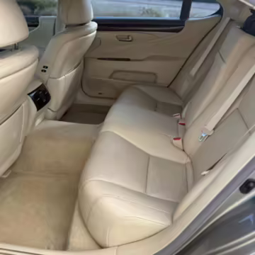 2017 Lexus LS 460 L — photo 32