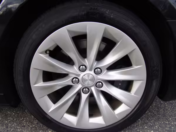 2016 Tesla Model S 90D — photo 10