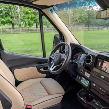 2023 Mercedes-Benz Sprinter 3500XD Ultimate Toys Coach — photo 82