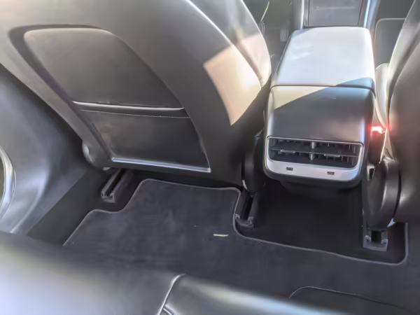 2018 Tesla Model 3 Long Range — photo 47