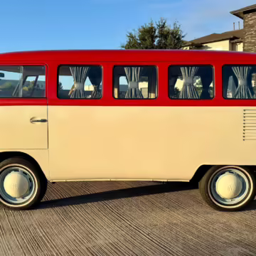 1975 Volkswagen Bus — photo 21