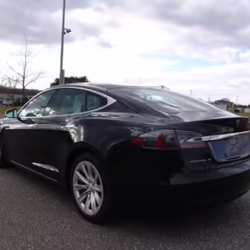 2016 Tesla Model S 90D — photo 14