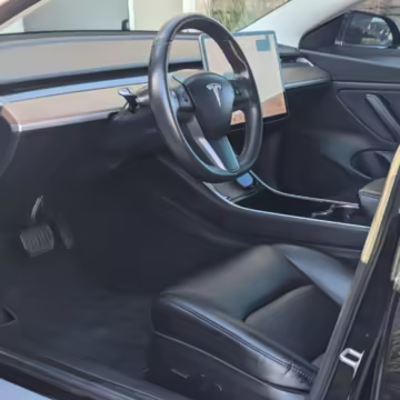 2018 Tesla Model 3 Long Range — photo 57