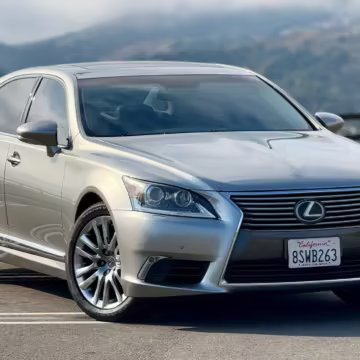 2017 Lexus LS 460 L — photo 20