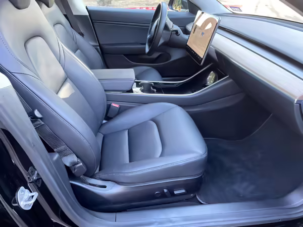 2018 Tesla Model 3 Mid Range RWD — photo 89