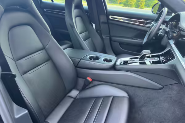 2023 Porsche Panamera Turbo S E-Hybrid — photo 76