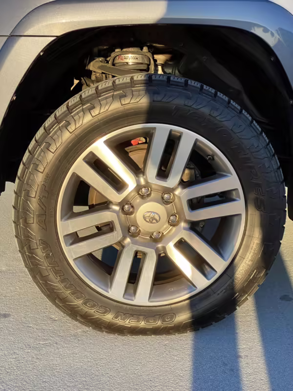 2012 Toyota 4Runner Limited 4×4 — photo 2
