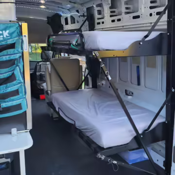 2022 Ford E-Transit 350 — photo 81