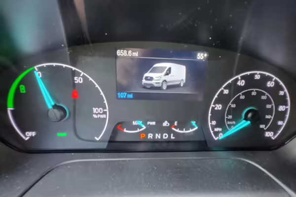 2022 Ford E-Transit 350 — photo 82