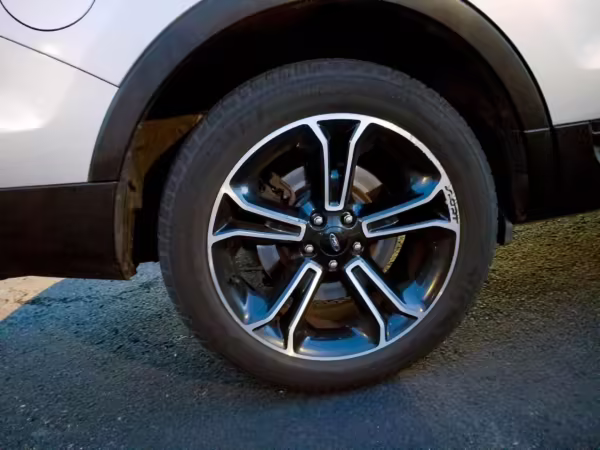 2015 Ford Explorer Sport — photo 10