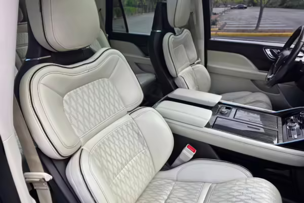 2018 Lincoln Navigator Black Label — photo 25