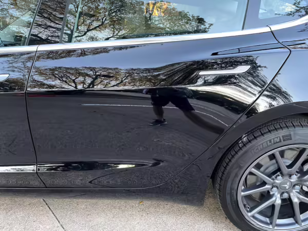 2018 Tesla Model 3 Mid Range RWD — photo 17