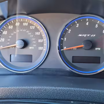 2009 Jeep Grand Cherokee SRT8 — photo 33