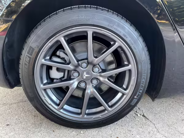 2018 Tesla Model 3 Mid Range RWD — photo 25