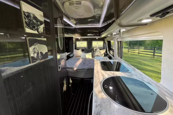 2015 Mercedes-Benz Sprinter 3500 Airstream Interstate — photo 26