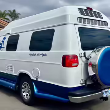 2000 Dodge Ram Van B3500 — photo 27