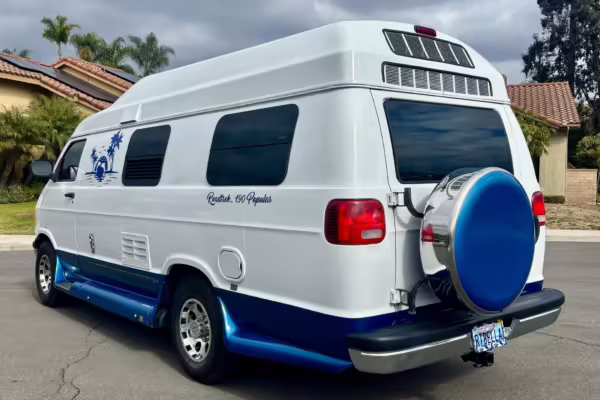 2000 Dodge Ram Van B3500 — photo 27