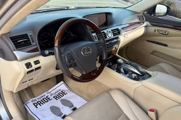 2017 Lexus LS 460 L — photo 33