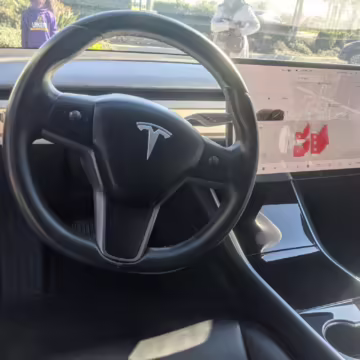 2018 Tesla Model 3 Long Range — photo 43