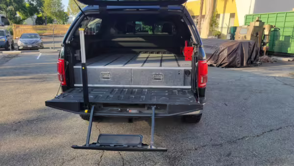 2015 Ford F-150 Lariat 4×4 — photo 27