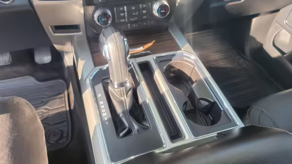 2015 Ford F-150 Lariat 4×4 — photo 52