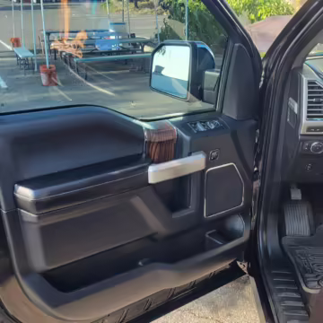 2015 Ford F-150 Lariat 4×4 — photo 66