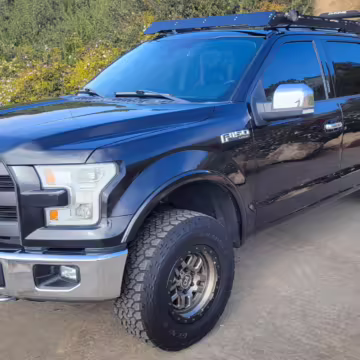2015 Ford F-150 Lariat 4×4 — photo 2