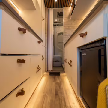 2021 Mercedes-Benz Sprinter 2500 — photo 40