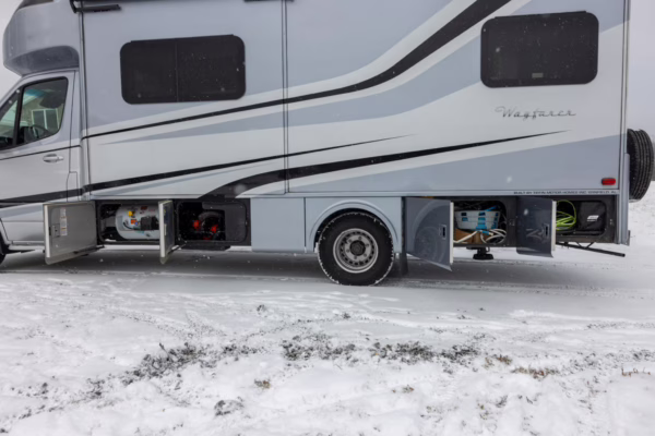 2020 Mercedes-Benz Sprinter 3500XD Tiffin Wayfarer 25QW Motorhome — photo 6