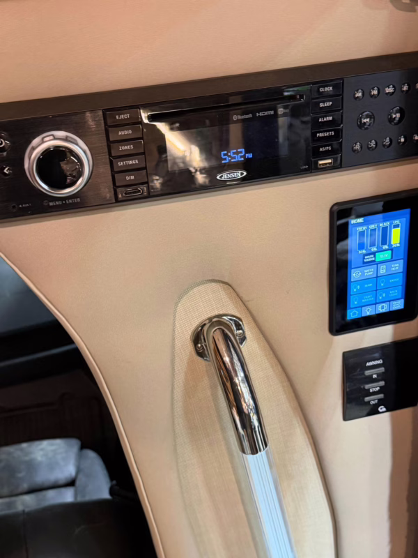 2020 Mercedes-Benz Sprinter 3500XD Tiffin Wayfarer 25QW Motorhome — photo 42