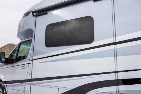 2020 Mercedes-Benz Sprinter 3500XD Tiffin Wayfarer 25QW Motorhome — photo 18