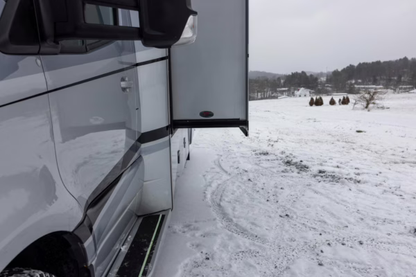 2020 Mercedes-Benz Sprinter 3500XD Tiffin Wayfarer 25QW Motorhome — photo 24